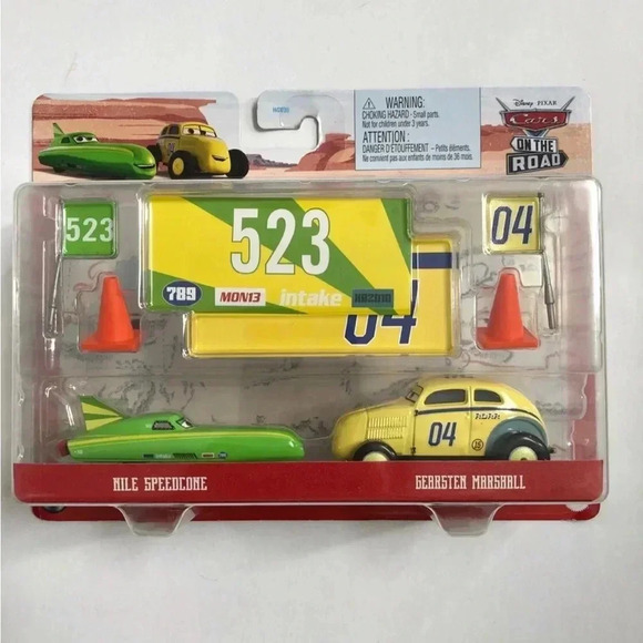 Disney Pixar Cars Die-Cast -2-pack w/access- Nile Speedcone & Gearsten Marshall - Picture 1 of 3